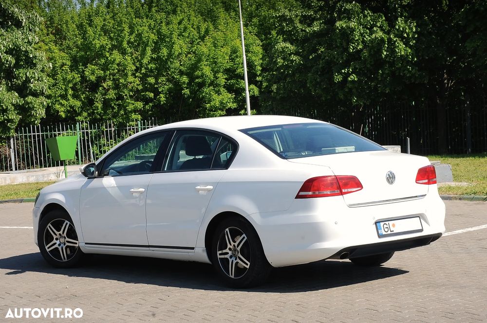 Volkswagen Passat 1.6 TDI BlueMotion Technology Comfortline - 3
