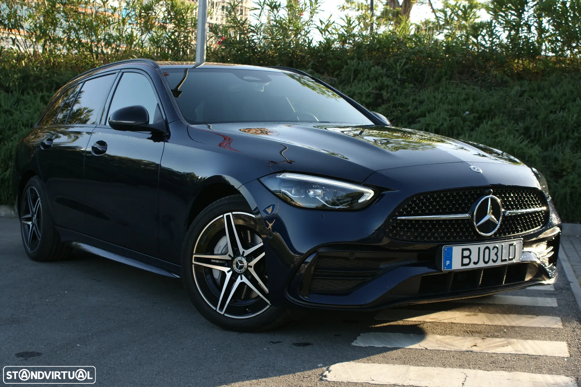 Mercedes-Benz C 300 e AMG Line - 4