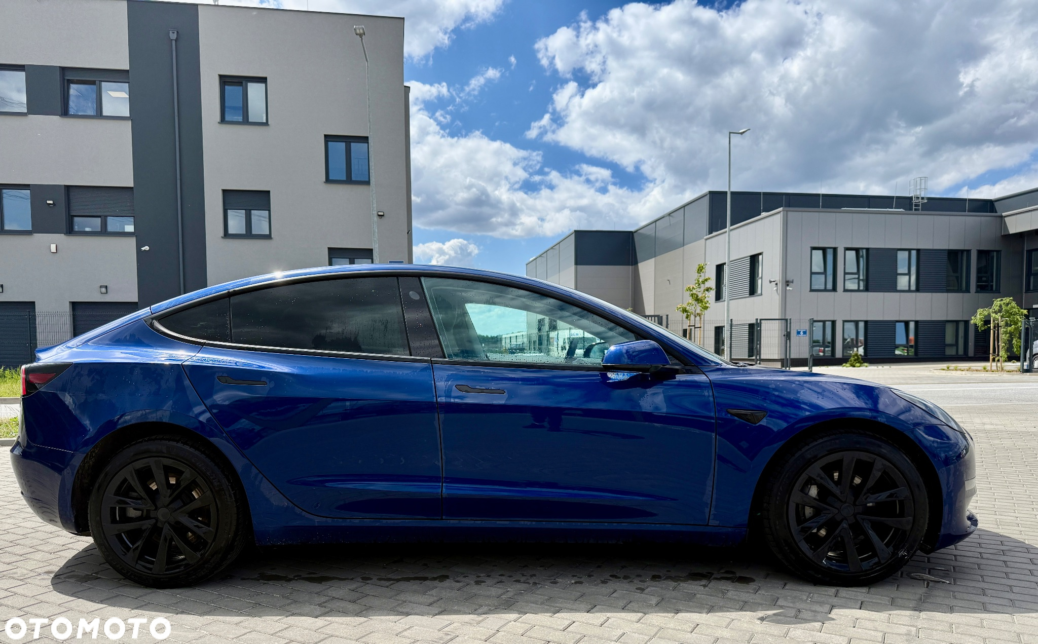 Tesla Model 3 Long Range AWD - 4