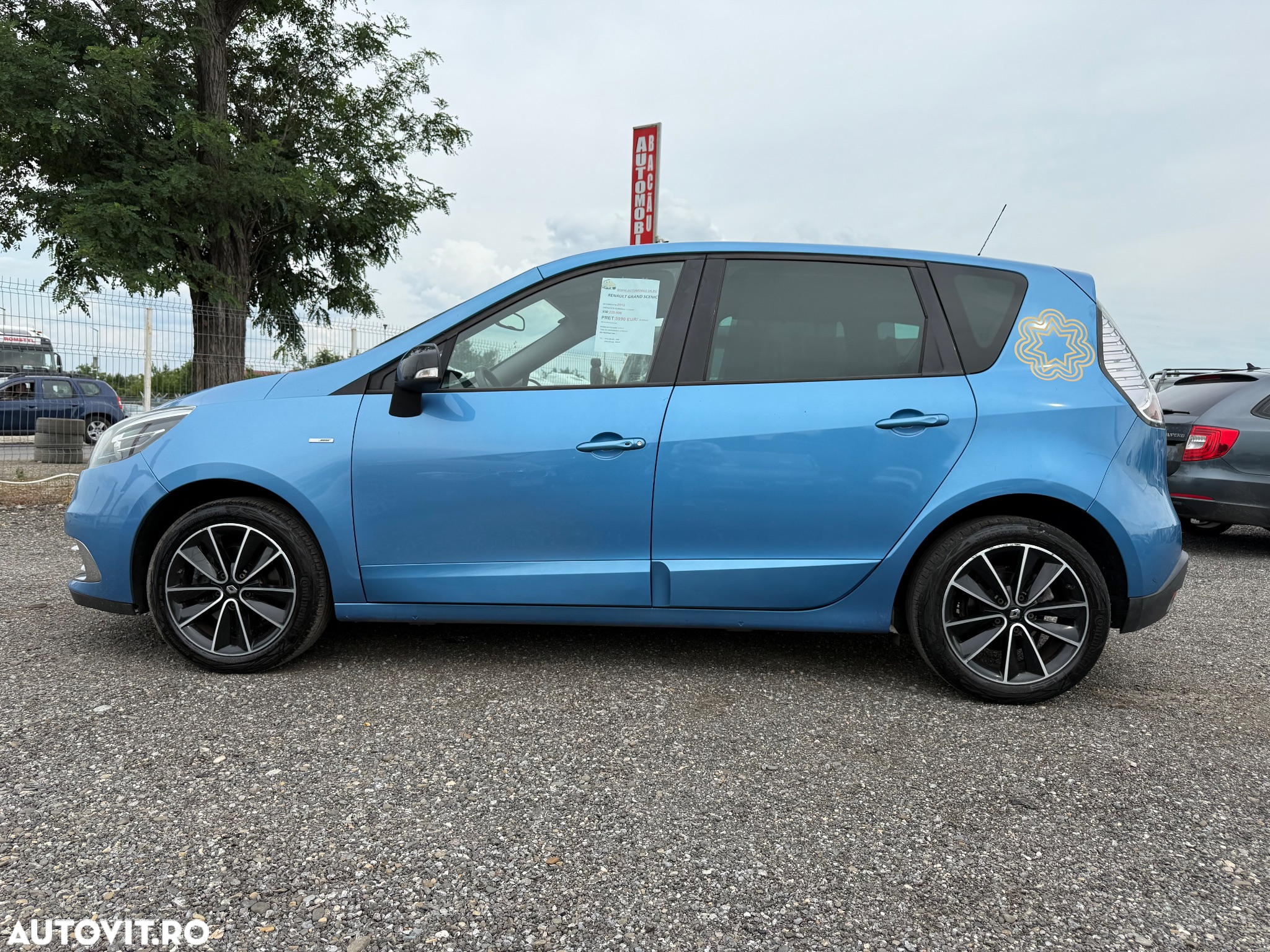 Renault Grand Scenic ENERGY dCi 130 Start & Stop Bose Edition - 5