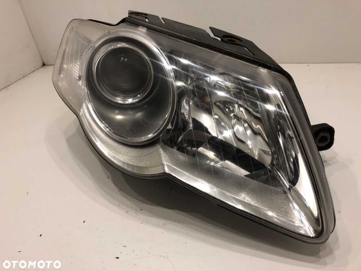 REFLEKTOR PRAWY PRZÓD - 199.00 PLN - VW PASSAT B6 Variant (3C5) 2005 - 2011 2.0 TDI 103 kW [140 KM] - 1