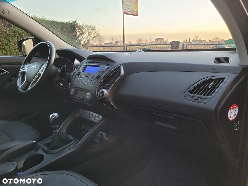 Hyundai ix35 2.0 2WD Trend - 17