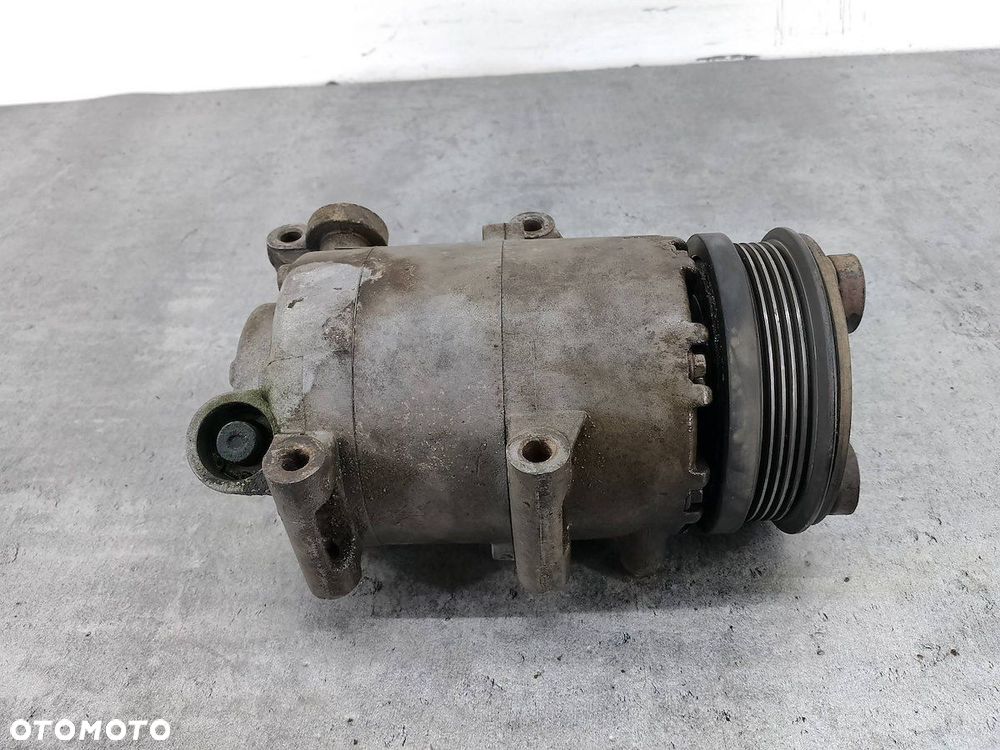 POMPA, SPRĘŻARKA KLIMATYZACJI VOLVO S40 II ( 04-12 ) 1.8 16V - 3