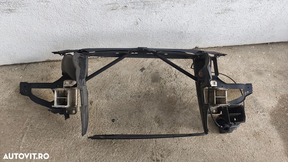 Trager BMW E60/61 - 1