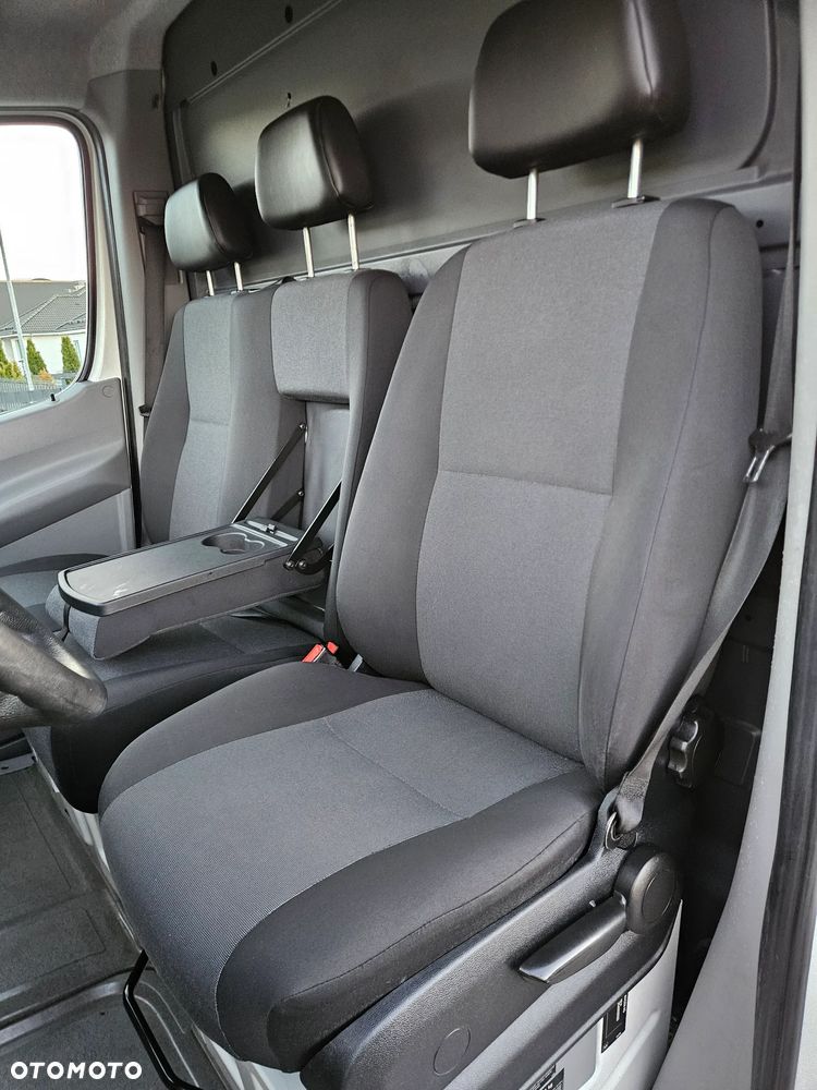 Volkswagen CRAFTER - 19