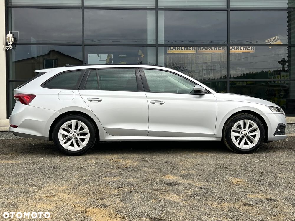 Skoda Octavia 1.5 TSI e-Tec Ambition DSG - 4