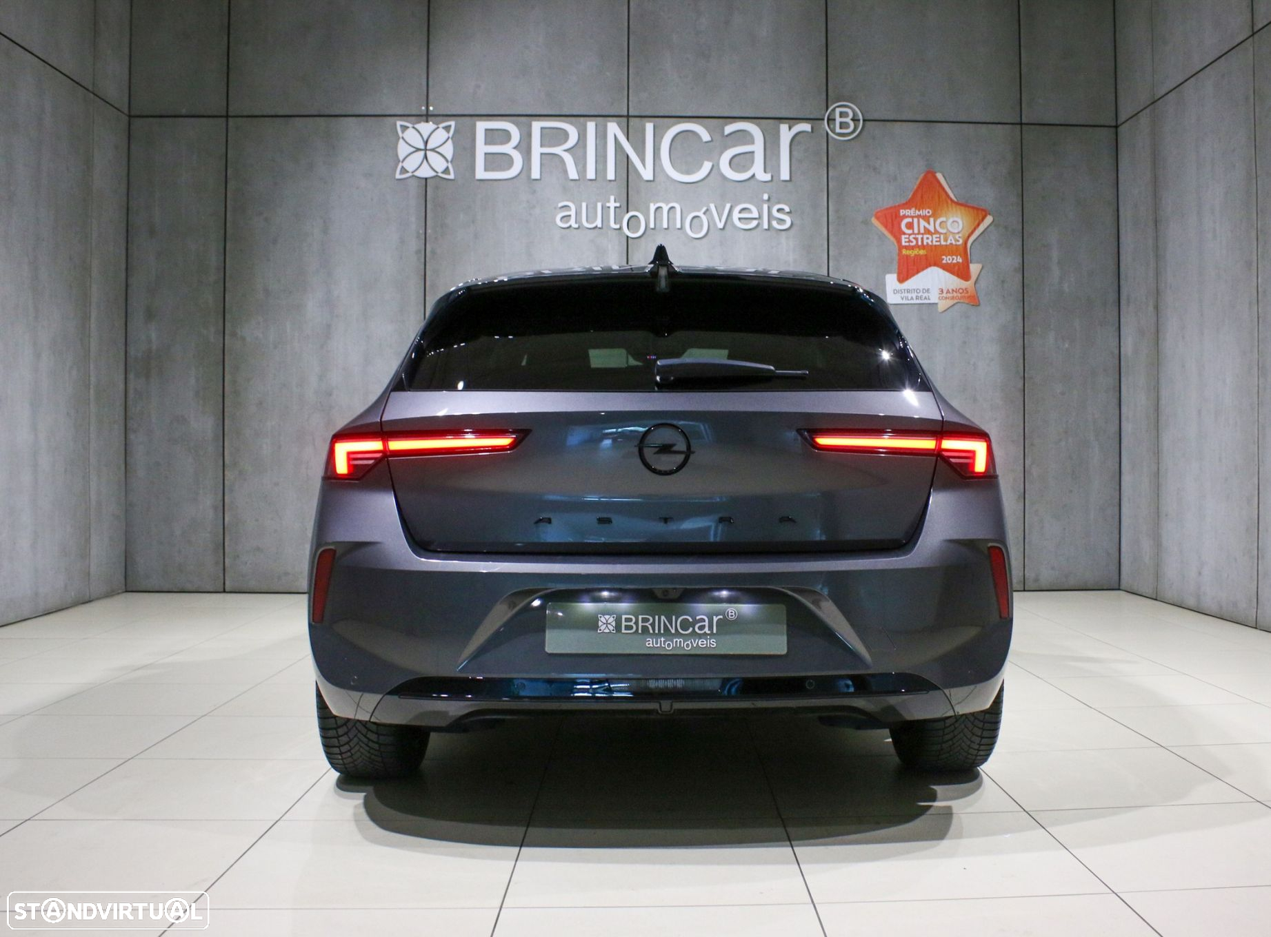 Opel Astra 1.2 T GS Line S/S - 4