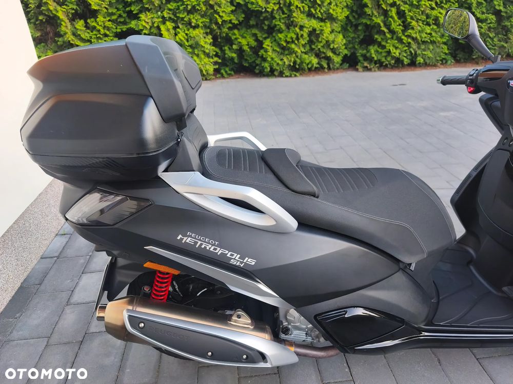 Peugeot Metropolis - 19
