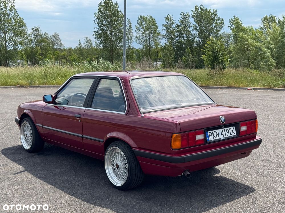 BMW Seria 3 316i - 4