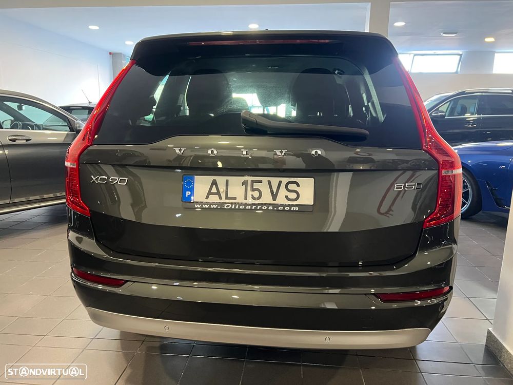 Volvo XC 90 2.0 B5 Momentum Plus AWD - 6