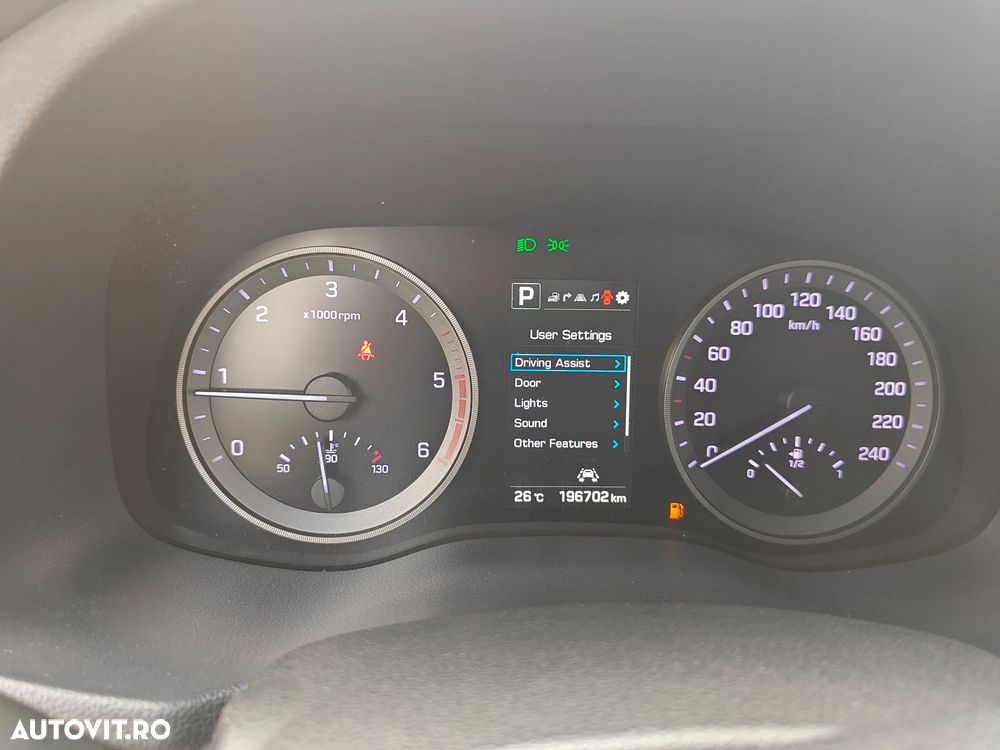 Hyundai Tucson 2.0 CRDI 4WD 6AT Premium+ - 13