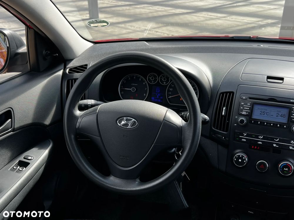 Hyundai i30 1.6 Comfort - 20