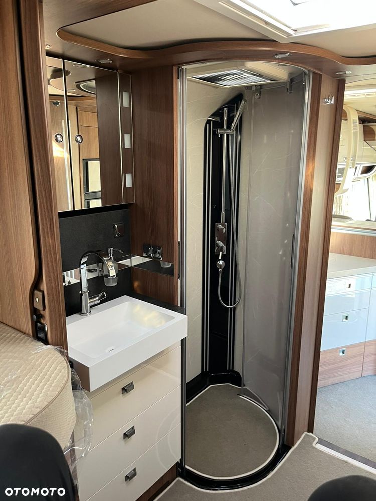 Carthago CHIC E-LINE I 61XL LE - 5