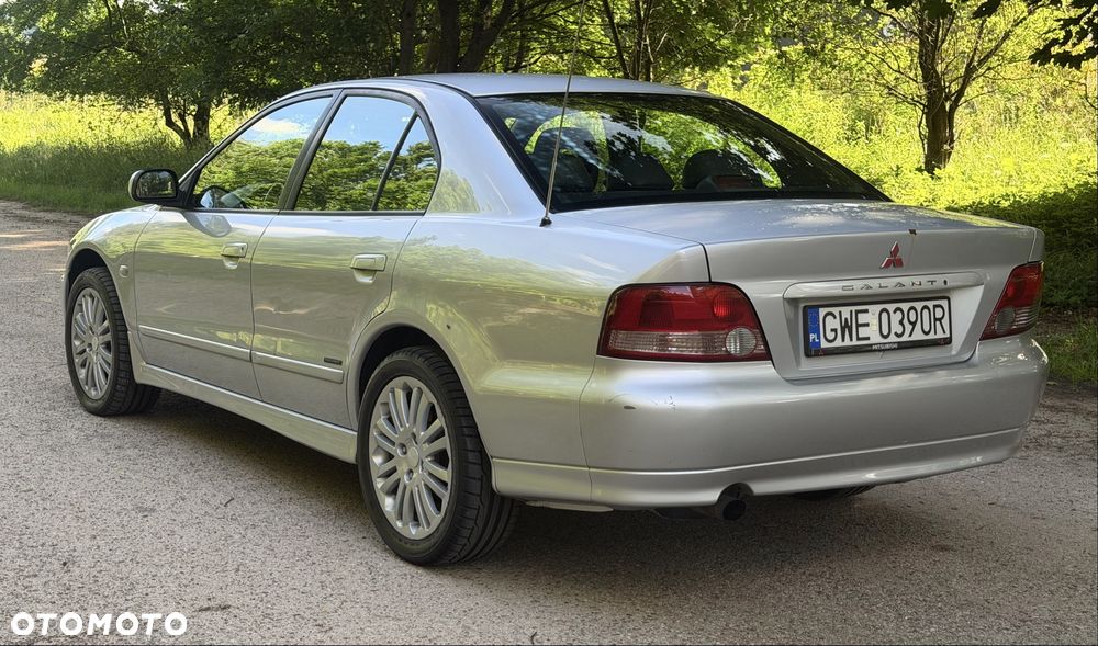 Mitsubishi Galant - 5