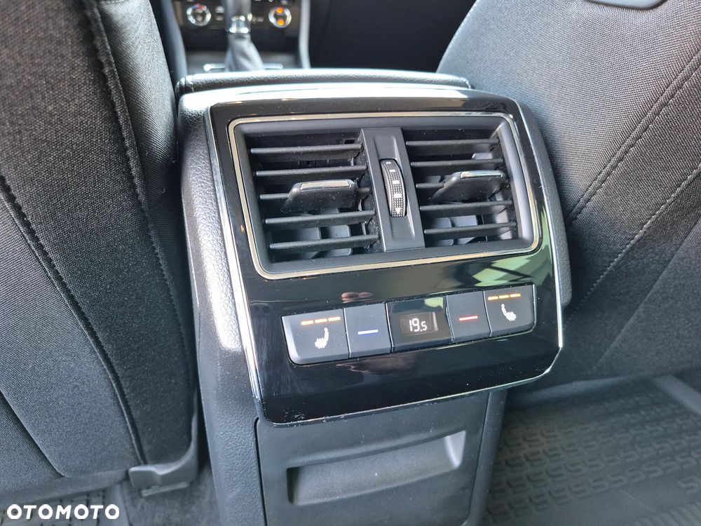 Skoda Superb 2.0 TDI SCR 4x4 Style DSG - 17
