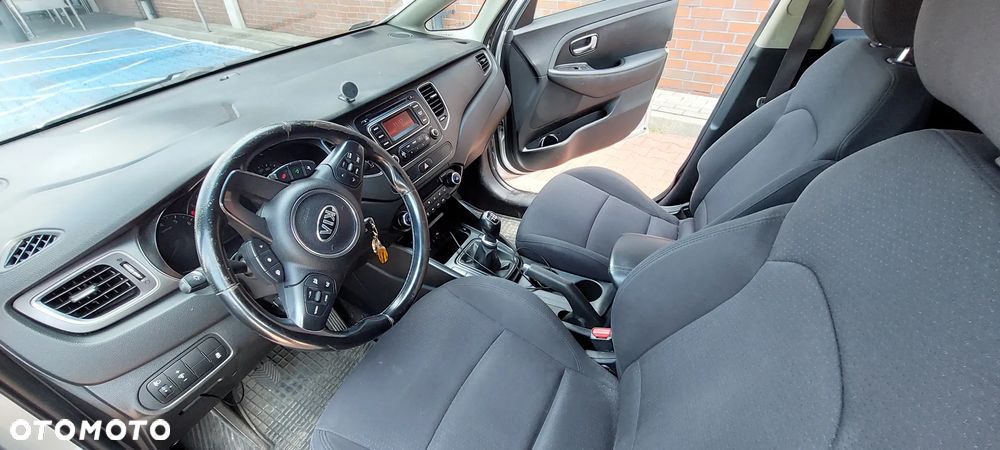 Kia Carens 1.6 GDI M - 7