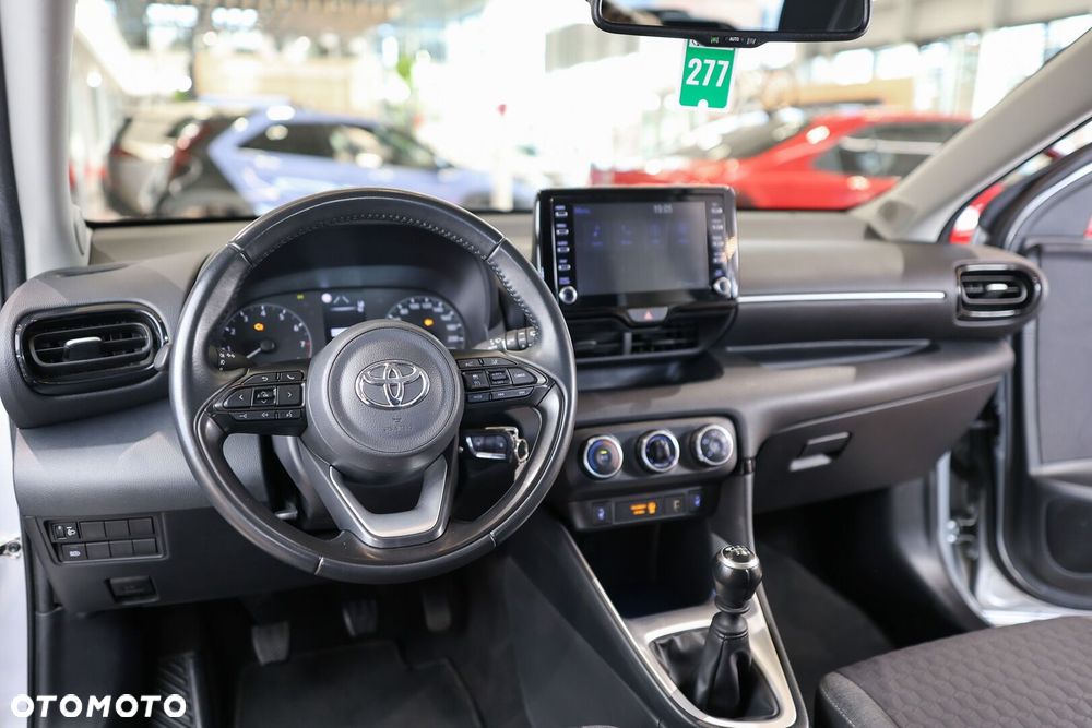 Toyota Yaris - 23