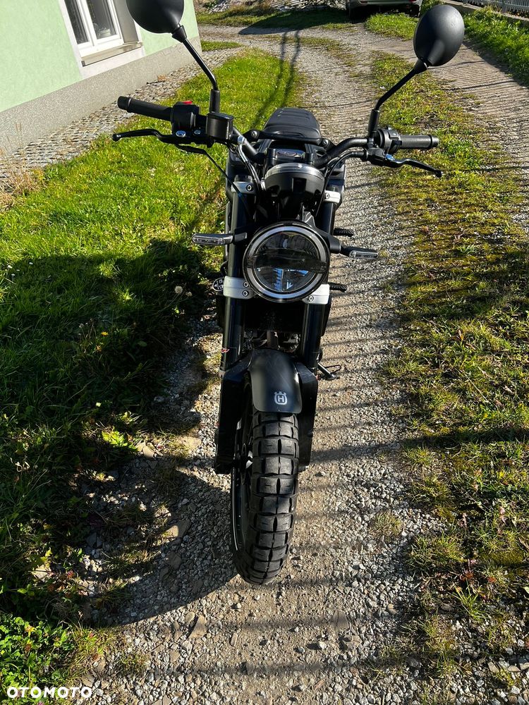 Husqvarna Svartpilen - 7