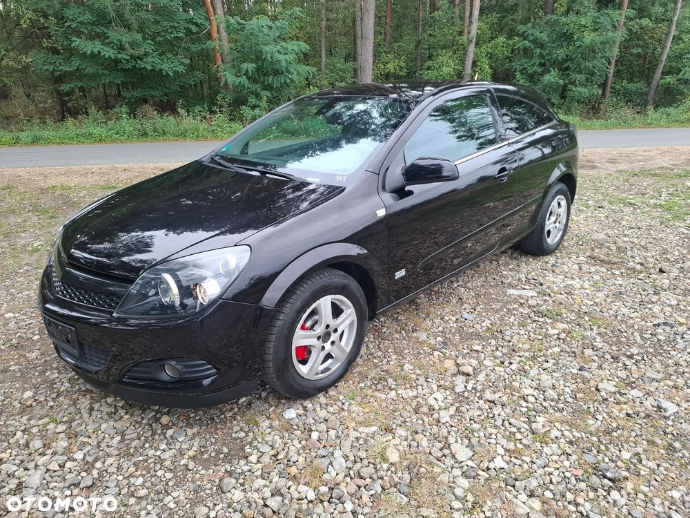 Opel Astra GTC 1.6 - 10