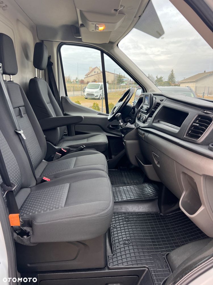 Ford Transit - 13
