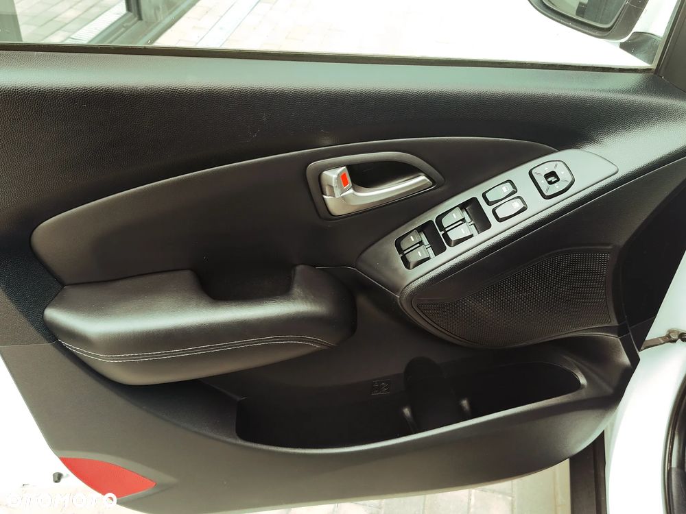 Hyundai ix35 2.0 2WD Automatik Style - 35