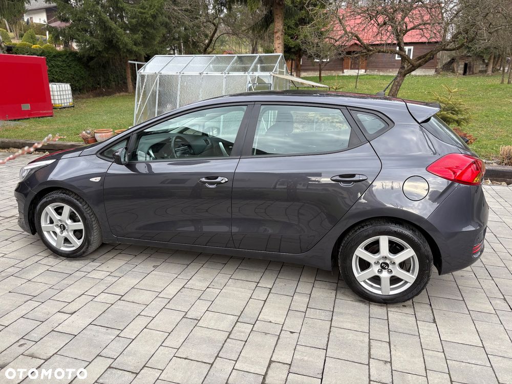 Kia Ceed - 21