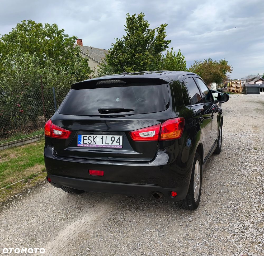 Mitsubishi ASX - 5