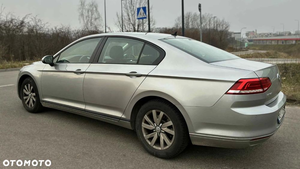 Volkswagen Passat 1.4 TSI BMT Trendline - 3