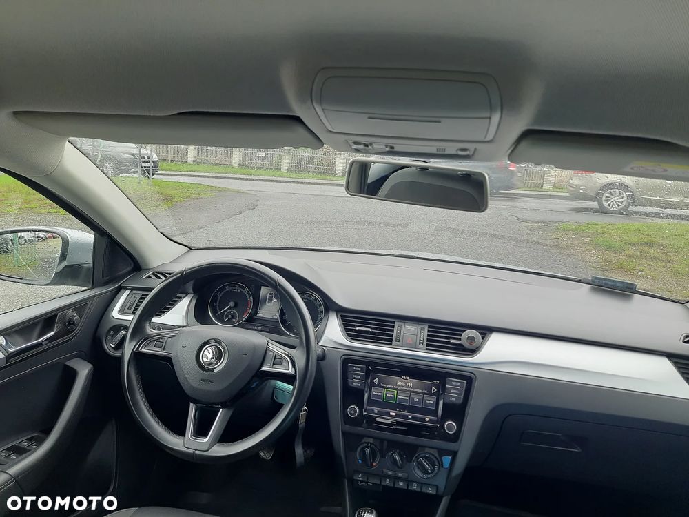 Skoda RAPID 1.0 TSI Ambition - 18