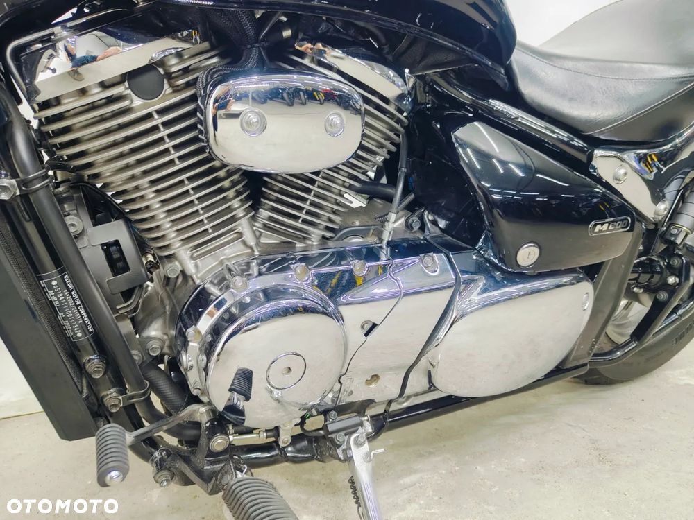 Suzuki Intruder - 22
