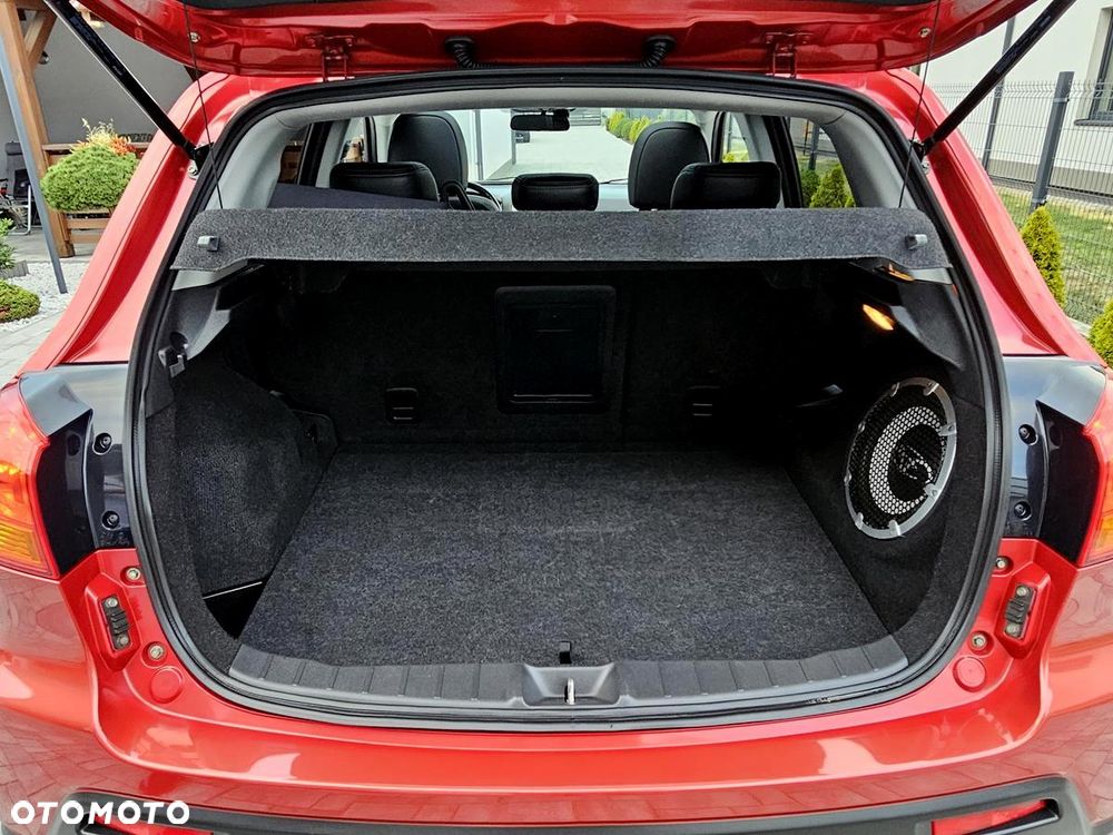 Mitsubishi ASX 1.8 DI-D 4WD Intense - 32