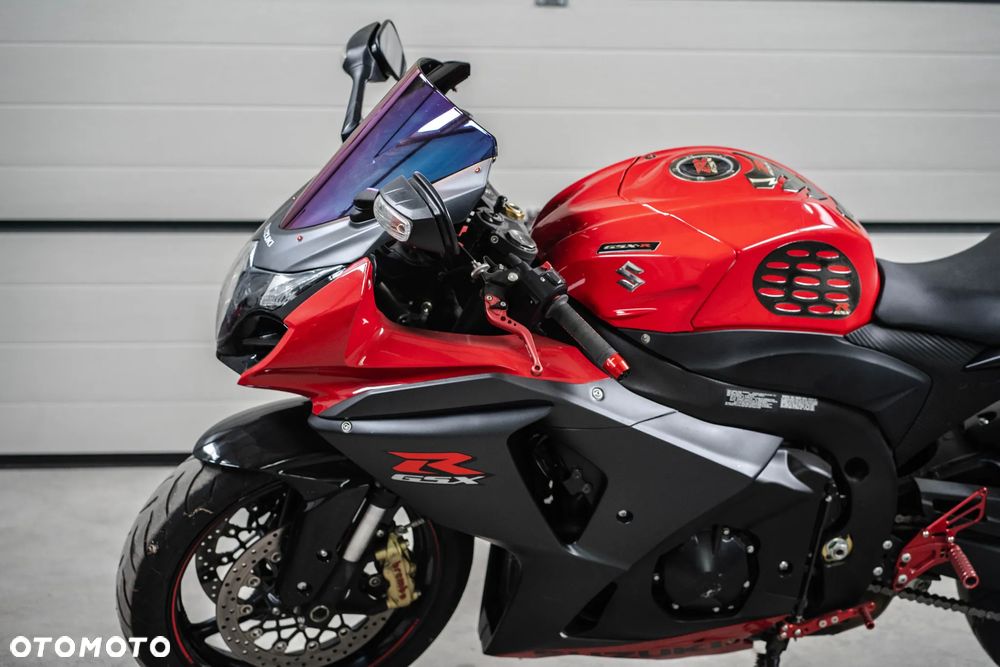 Suzuki GSX-R - 7