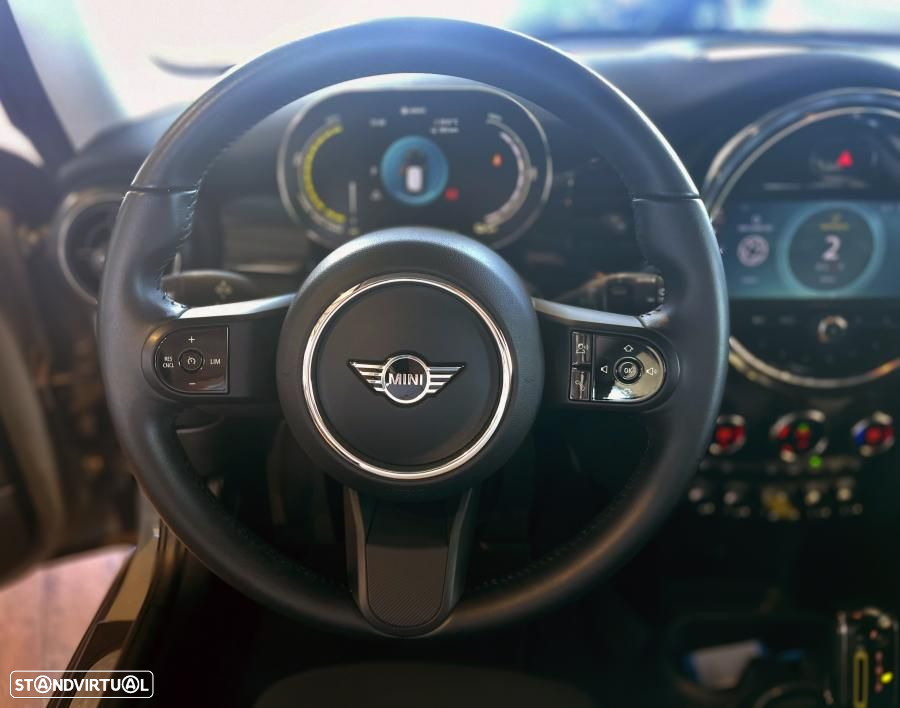 MINI 3 Portas Cooper SE Premium Essential - 19