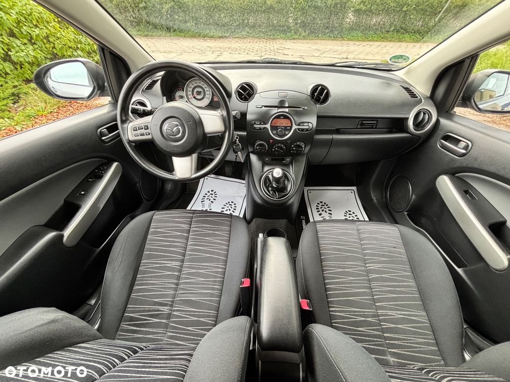 Mazda 2 1.3 Exclusive - 25