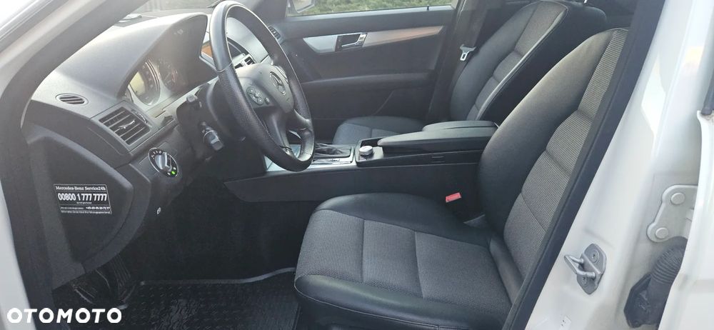 Mercedes-Benz Klasa C 180 BlueEFFICIENCY 7G-TRONIC Avantgarde - 27