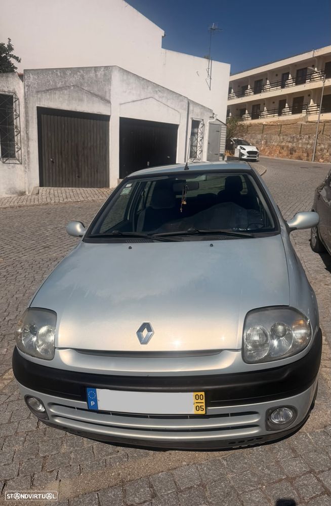 Renault Clio - 5