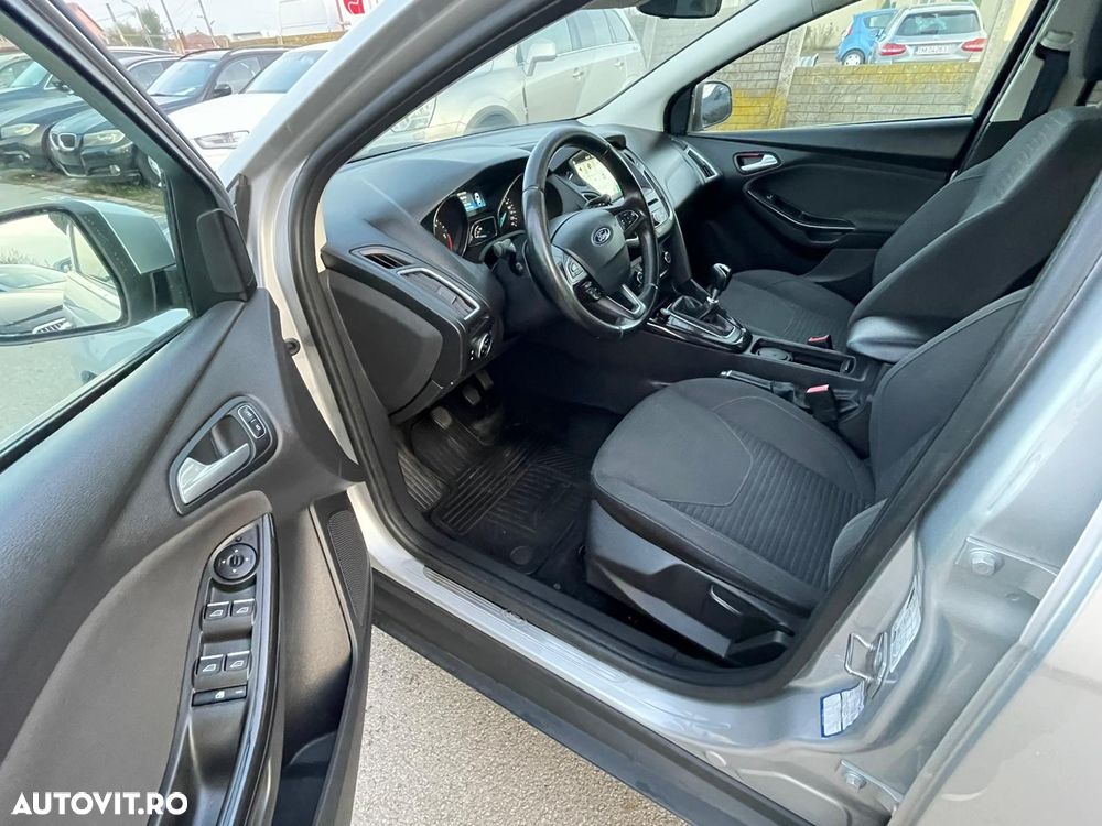 Ford Focus - 7