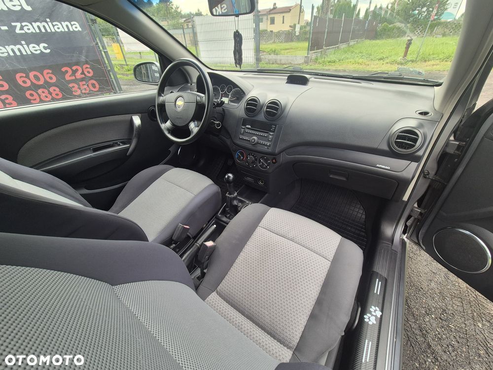 Chevrolet Aveo - 6