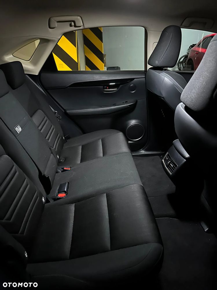 Lexus NX 300h Elite 2WD - 9