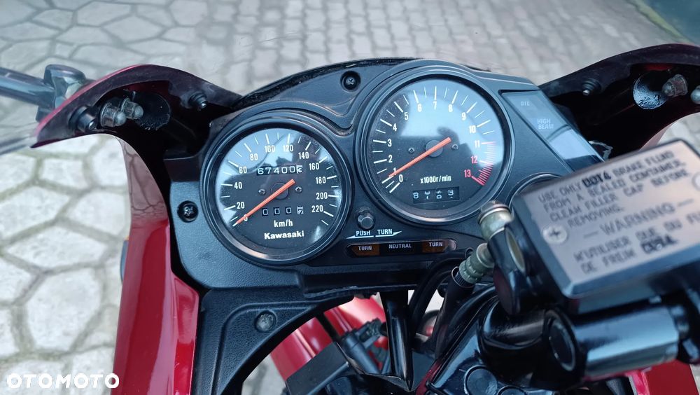 Kawasaki GPZ - 8