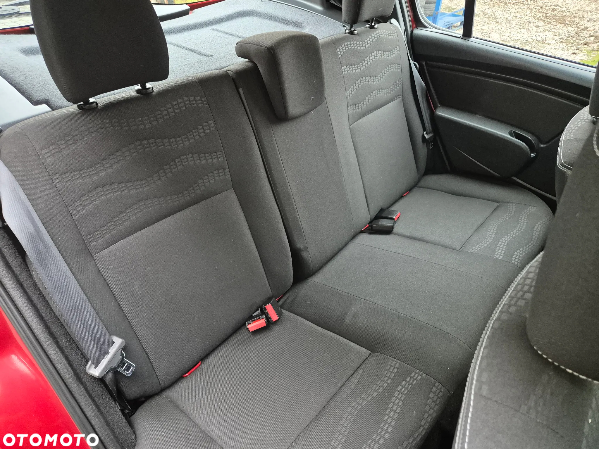 Dacia Sandero Stepway 1.6 - 17