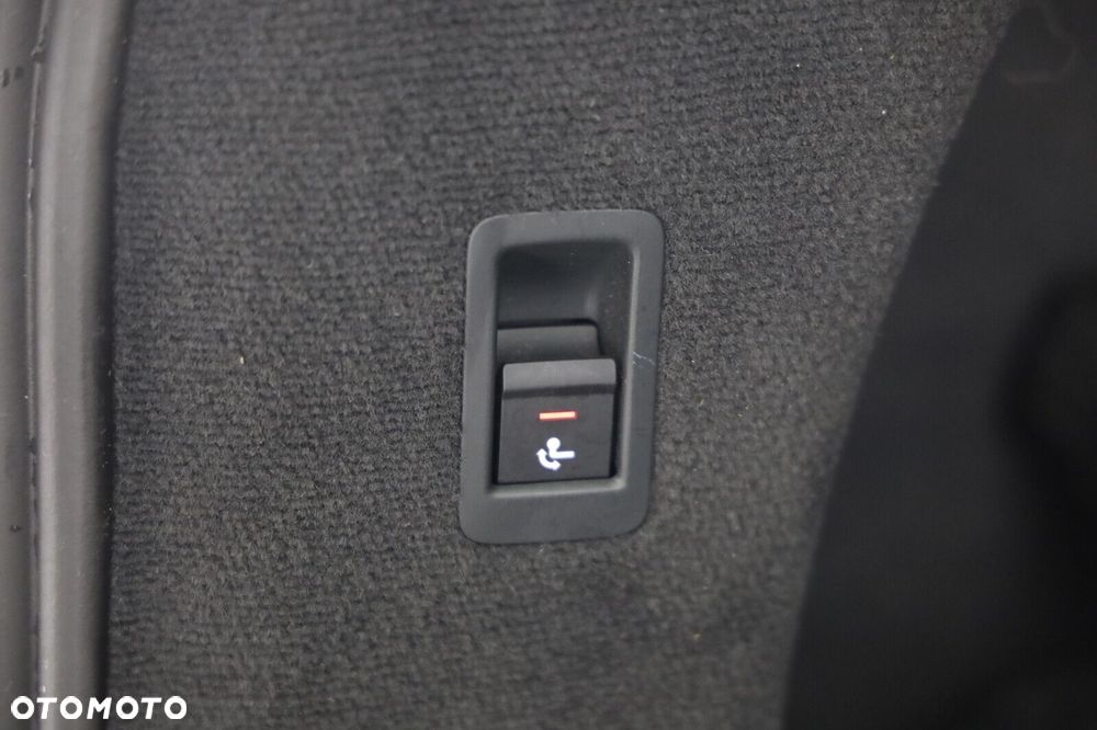 Audi A6 Avant - 13