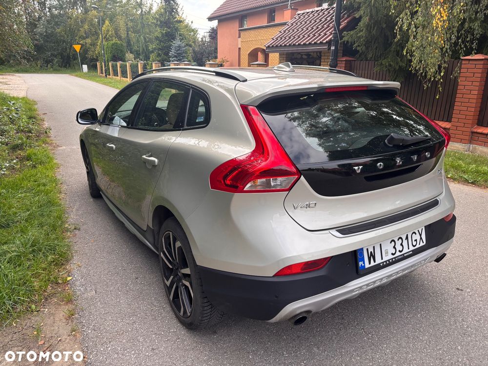 Volvo V40 Cross Country T3 Drive-E Momentum - 6