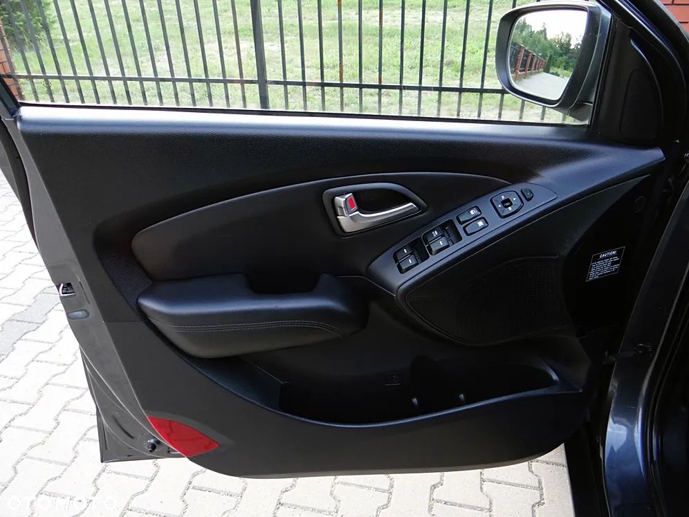 Hyundai ix35 2.0 CRDi 4WD Automatik Premium - 23