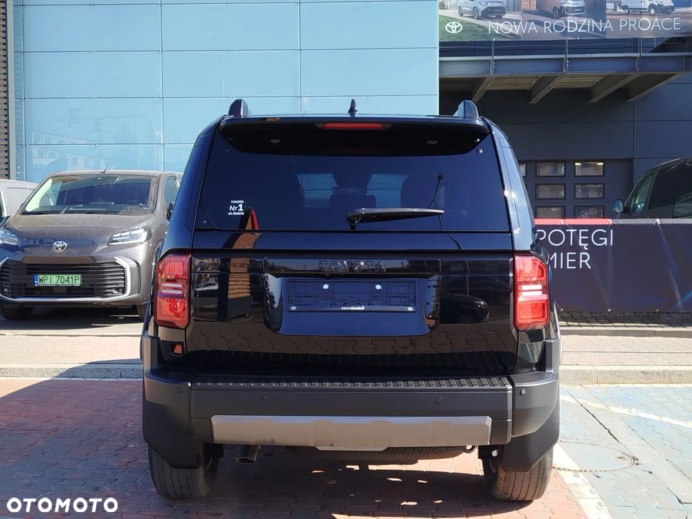 Toyota Land Cruiser - 5