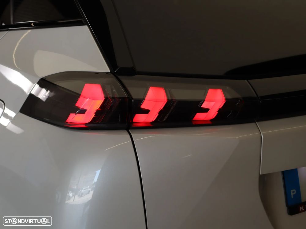 Peugeot 2008 1.2 PureTech GT - 11