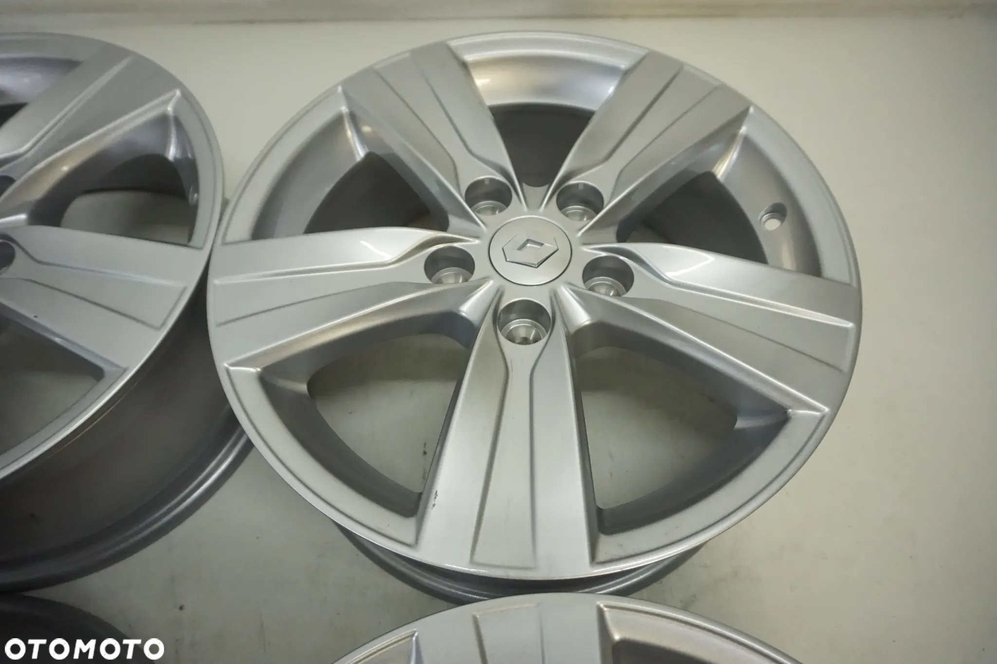Felgi Aluminiowe  16 RENAULT TALISMAN CAPTUR II ARCANA KADJAR KOLEOS LAGUNA III SCENIC MEGANE 4 ZOE CAPTUR II ZOE MERCEDES CITAN 5X114,3 ET41 ORYGINAŁ - 5