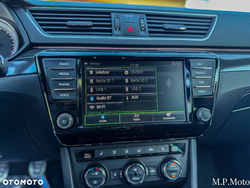 Skoda Superb 2.0 TDI Sportline - 18