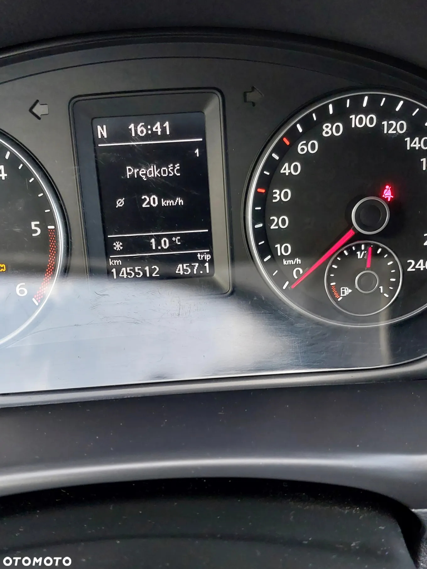 Volkswagen Touran 1.6 TDI DPF BlueMot Comfortline - 31