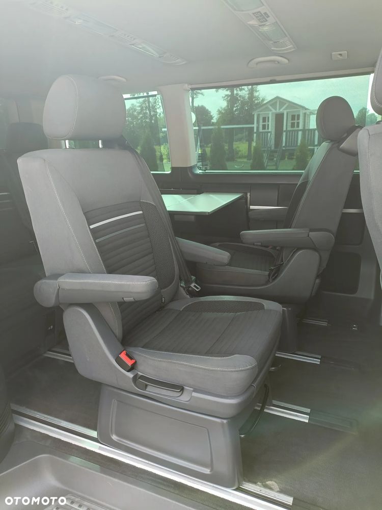 Volkswagen Multivan - 20